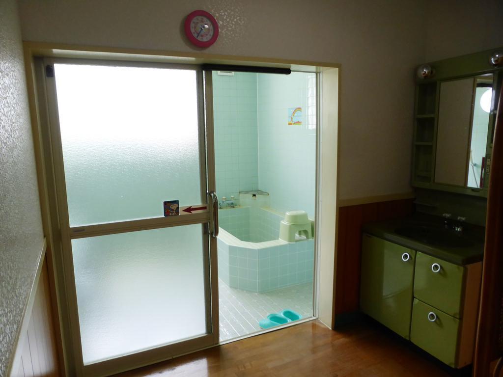Kagura House Hotell Yuzawa  Eksteriør bilde