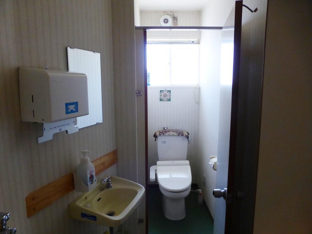 Kagura House Hotell Yuzawa  Eksteriør bilde