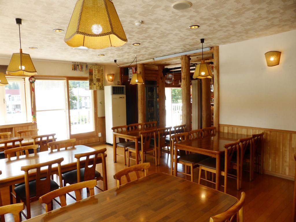 Kagura House Hotell Yuzawa  Eksteriør bilde
